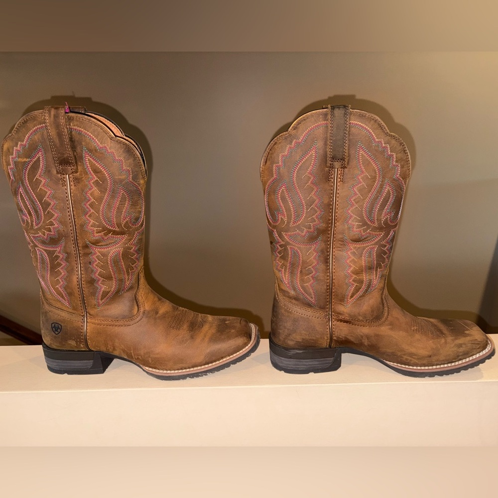 Ariat Leather Cowboy Boots - Picture 2 of 8